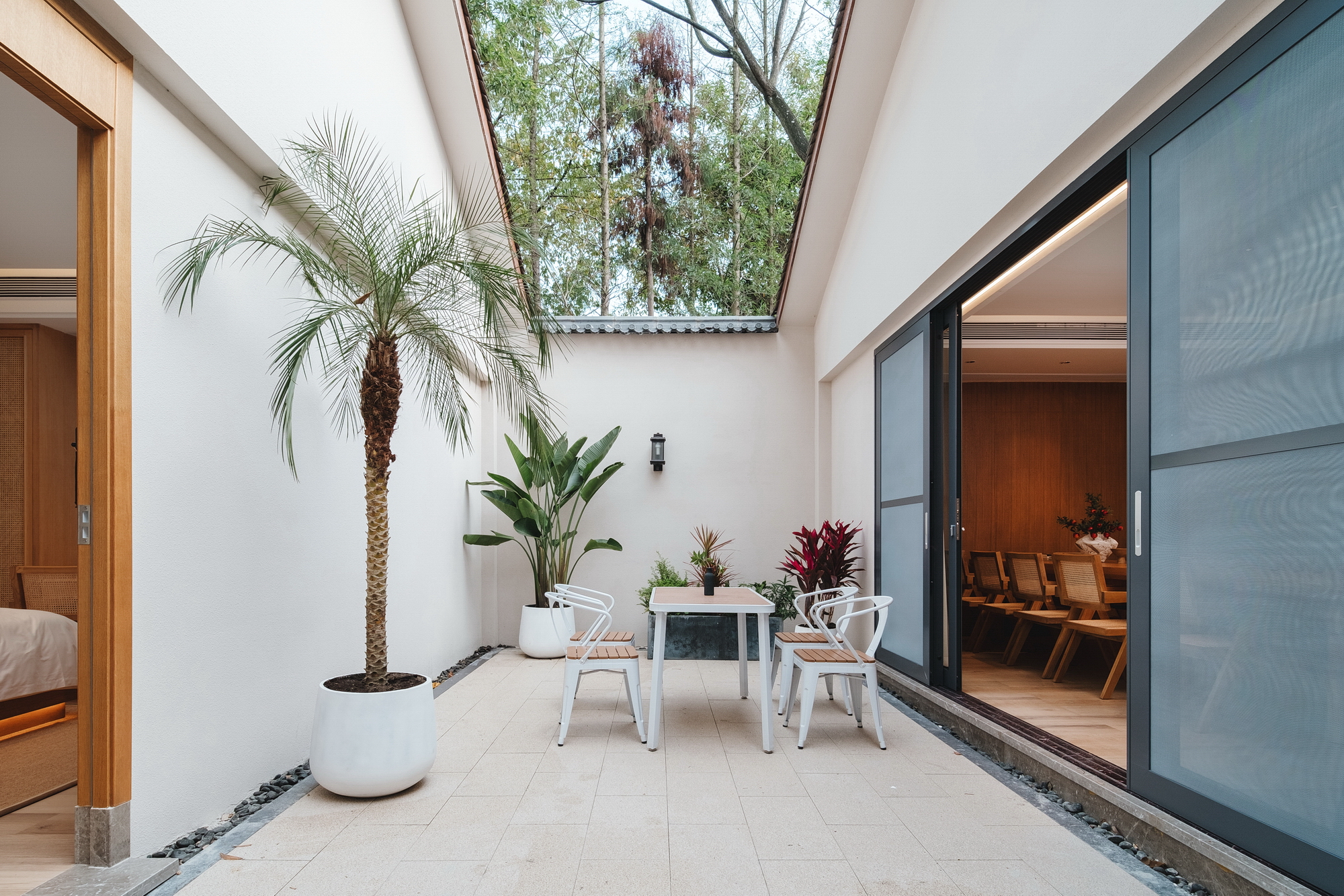 Victorville Secret House HotelOver view