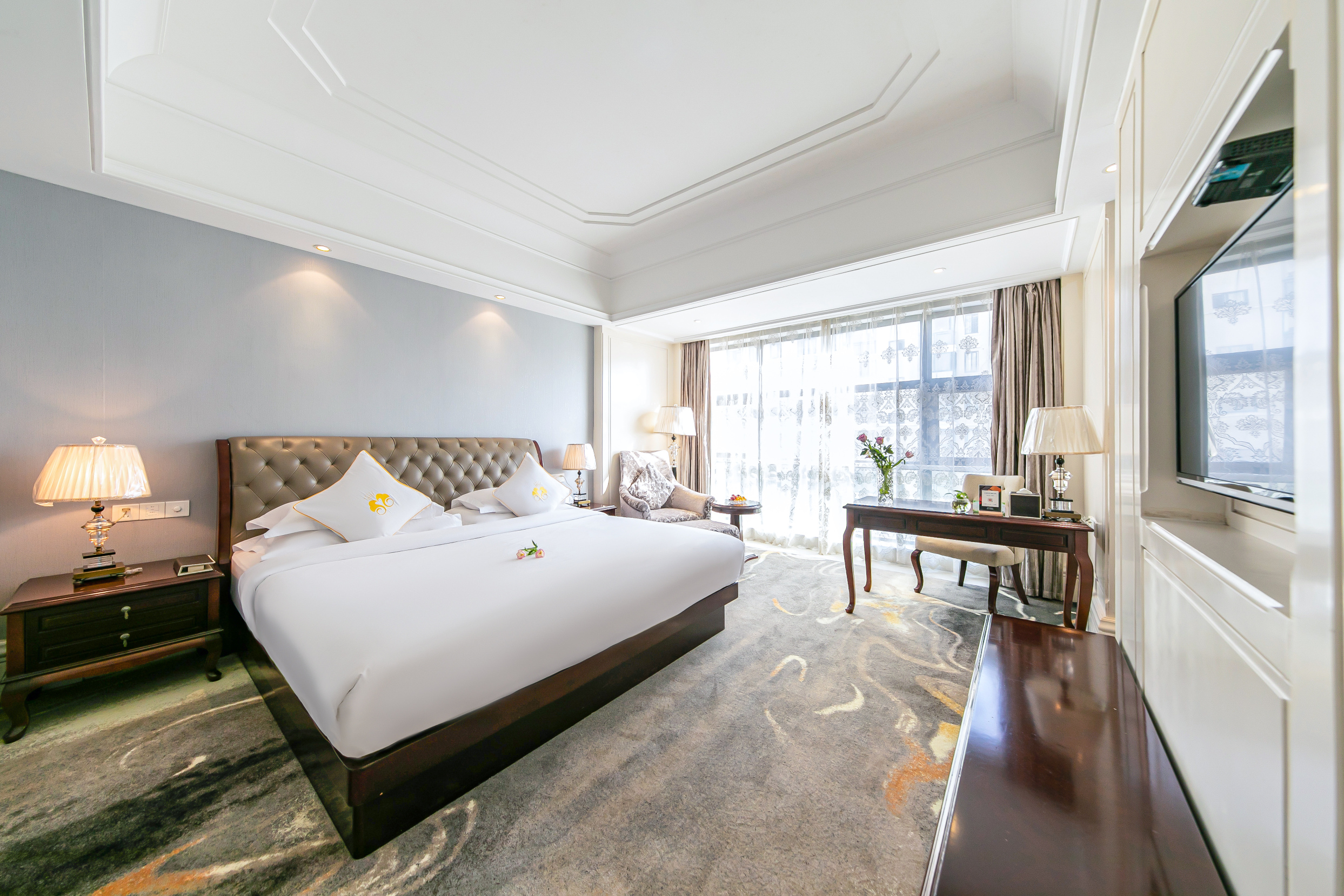 Rezen Hotel Zhoushan TairuOver view