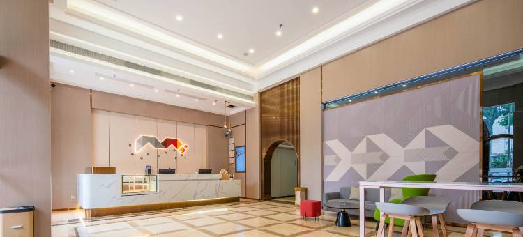 柏曼酒店(湛江鹰展广场赤坎民国风情街店)图片