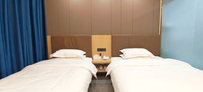 万泰大酒店(九台火车站店)图片