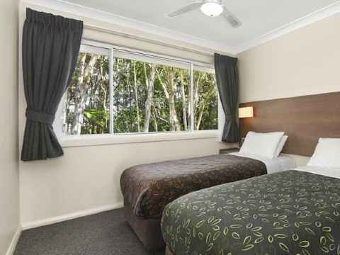 Flynns on Surf Beach Villas Hotel Overview