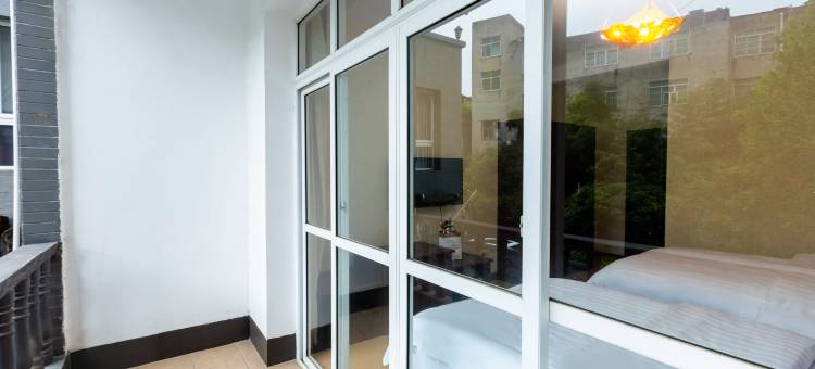 贵阳吉隆宾馆(贵州交通职业技术学院贵阳北站店)图片