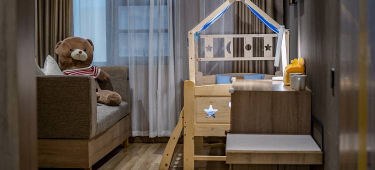 悦山精选酒店(江口梵净山公园民俗街店)图片