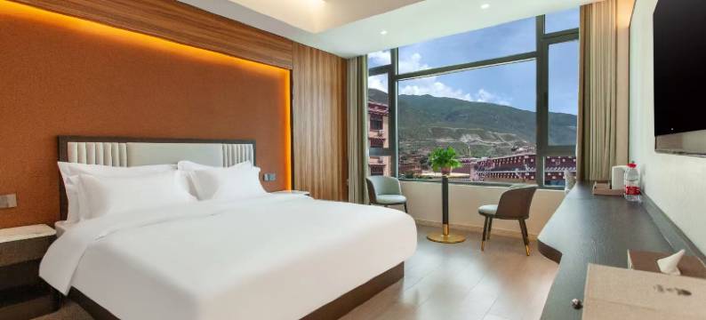 巴塘伯曼酒店图片