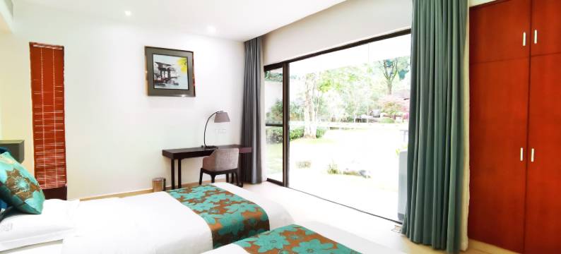 英德岚山湖逸闲居别墅图片