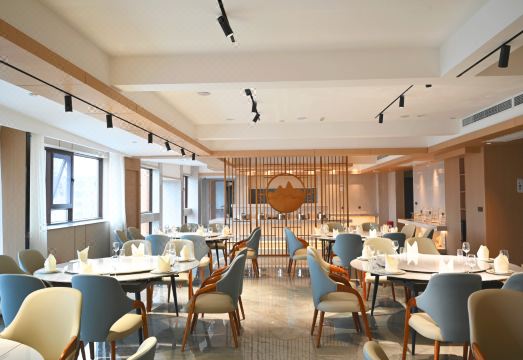 Jinxi Hotel(Shuangliu Airport Haibin City Store)Hotel Overview