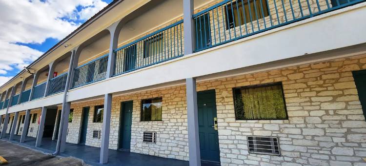 Scottish Inn & Suites图片