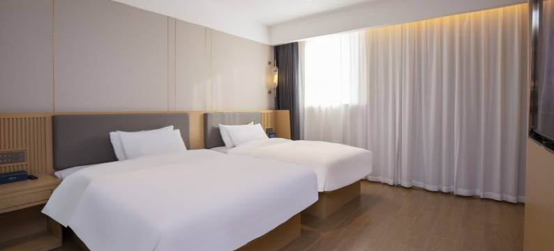 沐雅铂金酒店(南京新街口常府街地铁站店)图片