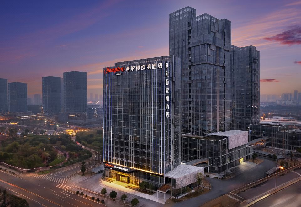 长沙马栏山希尔顿欢朋酒店外景图
