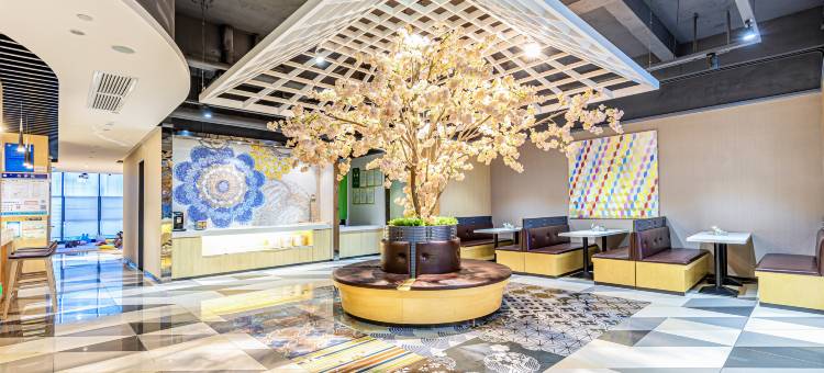 宜必思尚品酒店(昆明南屏步行街店)图片