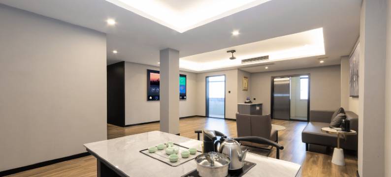 豪泰轻居酒店(汕头天山路万象城店)图片