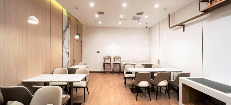 G酒店(太钢东门尖草坪地铁站店)图片