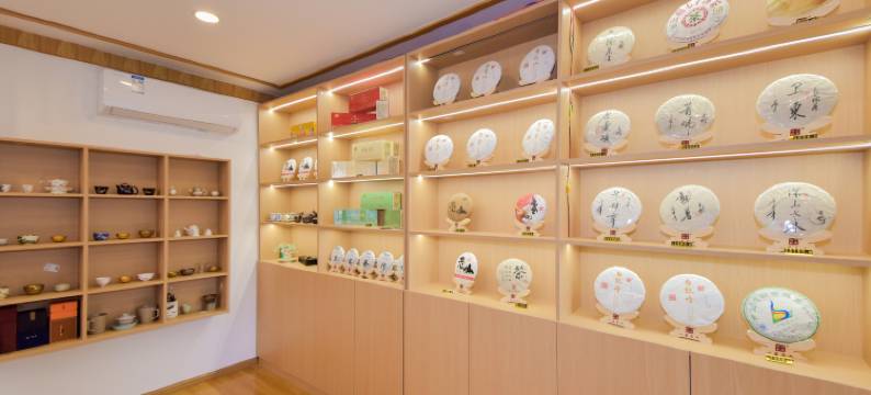 一蓝公社·茶空间花园美宿(大理古城大院里店)图片