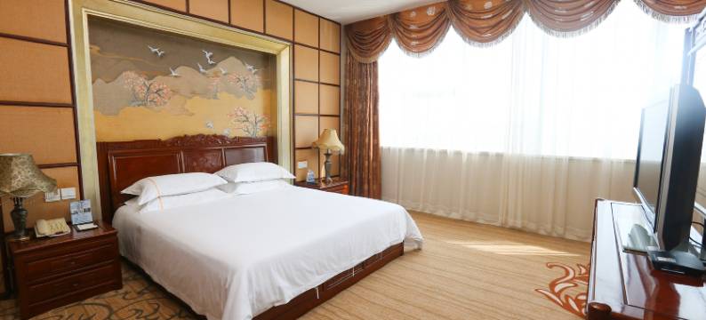 东阳花园大厦酒店(花园商业中心横店通用机场店)图片