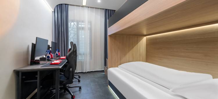 艾特摩高电竞酒店(南京夫子庙店)图片