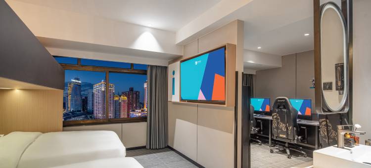 爱电竞酒店(重庆杨家坪步行街地铁站店)图片