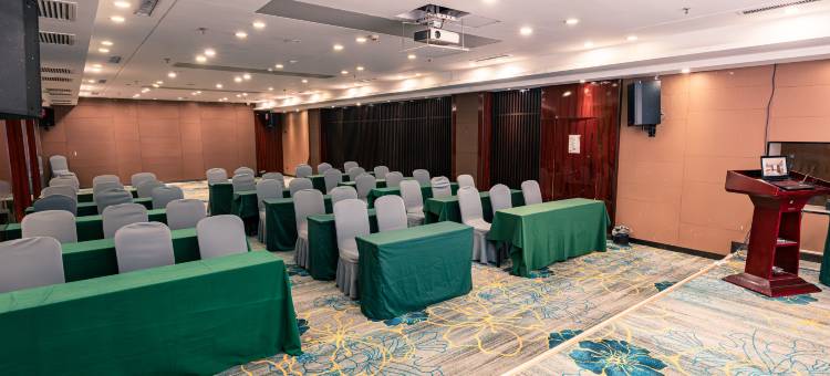 美豪酒店(襄阳万达广场火车站店)图片