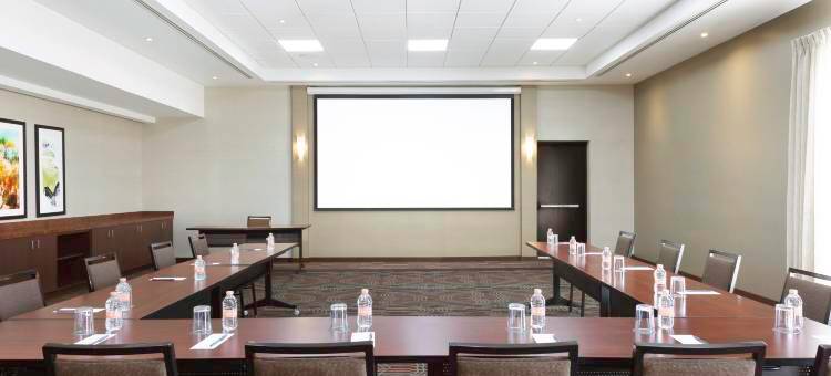 坎佩切卡门城万怡酒店(Courtyard Ciudad del Carmen Campeche)图片