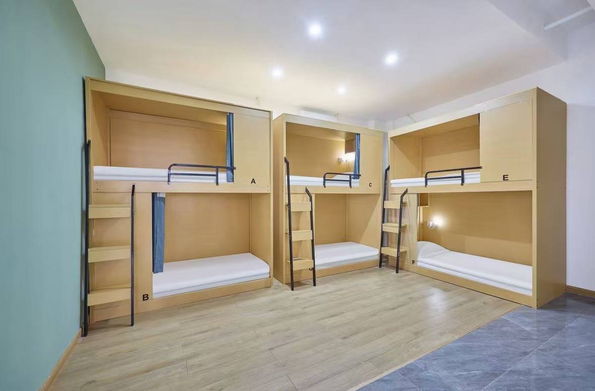 盛夏光年青年旅舍