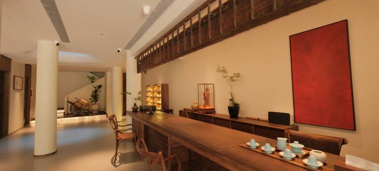月圆楼·中式美古风设计师庭院轻奢美宿(陶阳里景区御窑厂店)图片