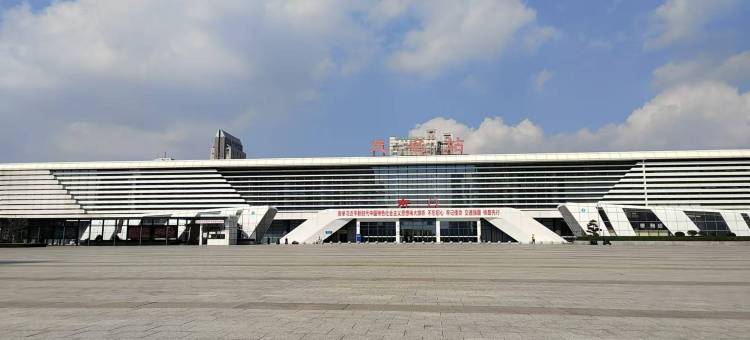 茂名亚·品公寓(茂名高铁站爱琴海购物公园店)图片