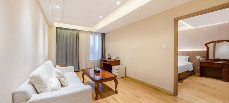 大连长城饭店(罗斯福广场西安路地铁站店)图片