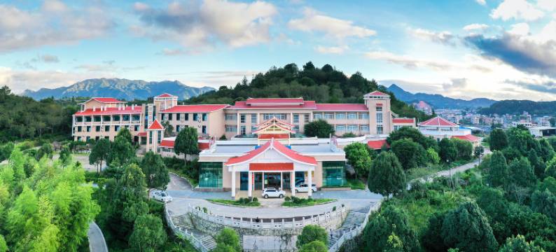 漳平台缘山庄图片