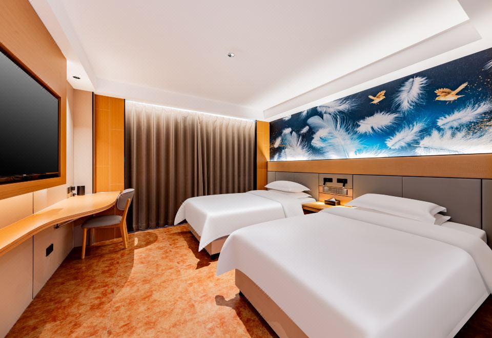 hhhtjinquanjiudianHotel Overview