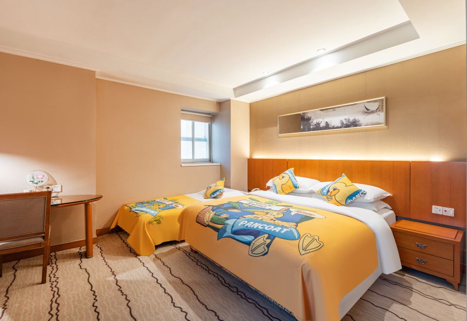 Scholars Hotel (Nanjing Xinjiekou Deji Plaza) Hotel Overview