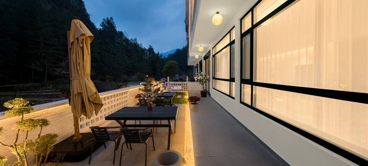梵舍·青山外villa设计师定制美宿(三清山旅游公路店)图片