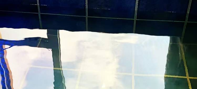 长河湾湾温泉民宿图片