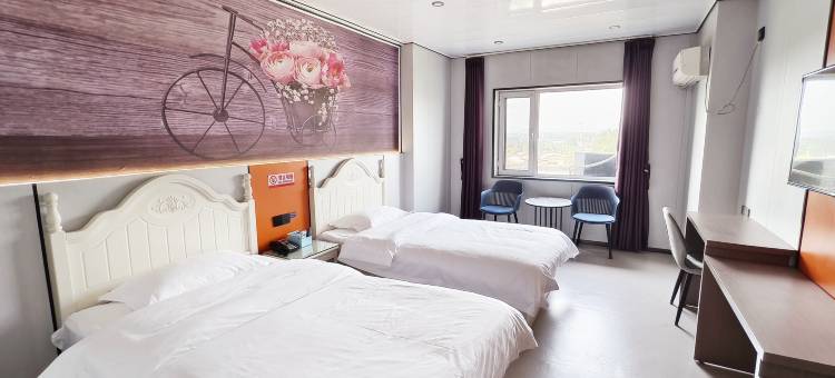 轻住·云朵酒店(新泰新汶汽车站店)图片