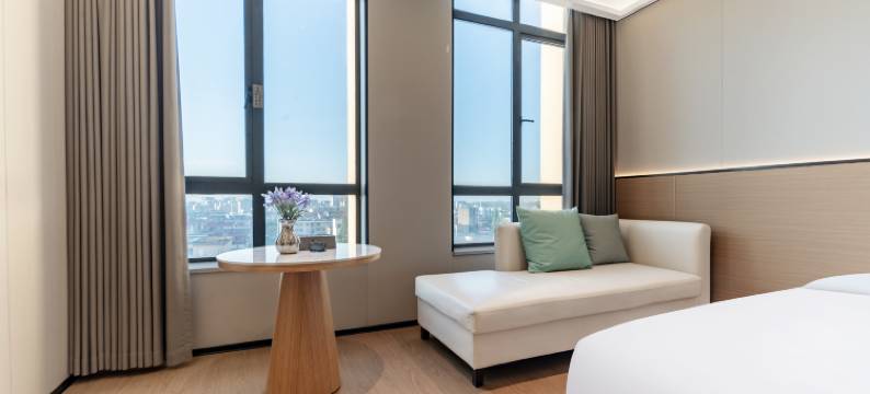 衢州九洲酒店(巨化工人广场店)图片