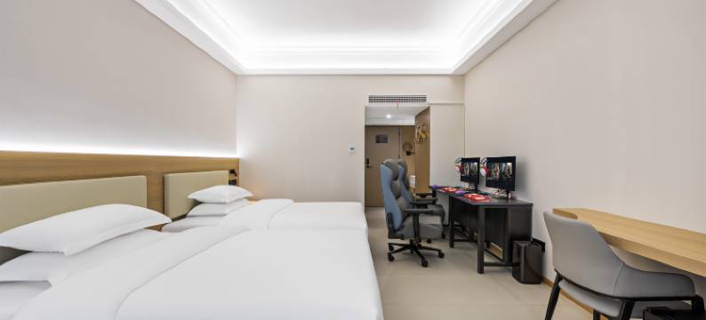 Skyline电竞民宿(常州南大街吾悦广场店)图片