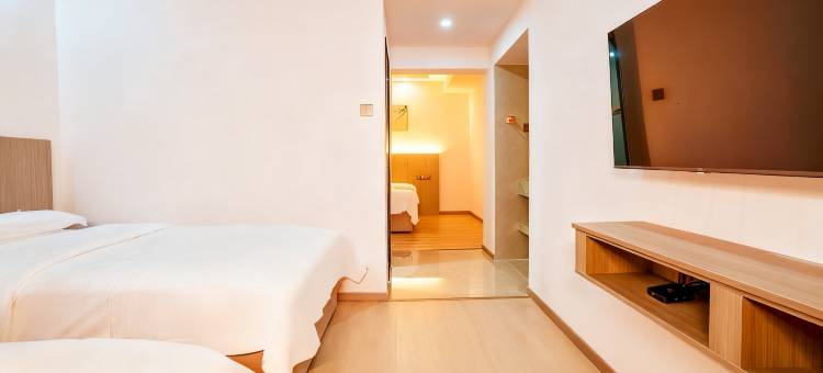 云漫岚星酒店(天门山索道站店)图片