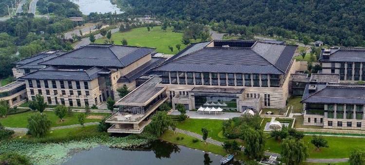 沈阳棋盘山绿地铂瑞酒店图片