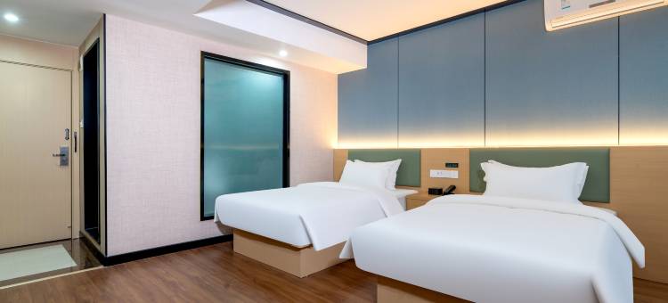 逸米酒店(崇左中心步行街民师院店)图片