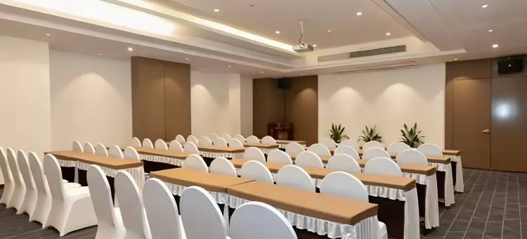 金钺大酒店(怀化高铁南站体育中心店)图片