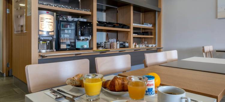 普伊尔波勒奥拉罗切勒保利奥民宿(B&B Hotel la Rochelle Beaulieu Puilboreau)图片