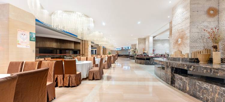 腾冲美尔翡翠皇冠建国酒店(文星楼砚湖公园店)图片