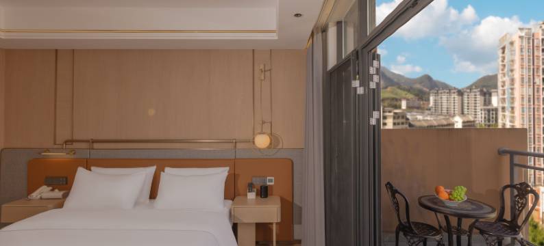 玉景潭阿数瑟酒店(镇康店)图片