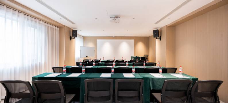 安然居酒店(丹东火车站鸭绿江断桥店)图片