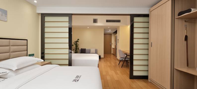 逸轩精选公寓(天津滨海站宝龙广场店)图片