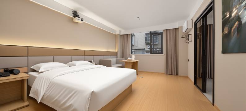 橙子水岸酒店(月亮湾夜市城店)图片