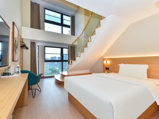 瑞晟酒店(贵阳观山湖公园高铁北站店)