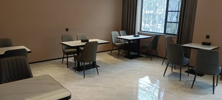 悦宿温泉酒店(郑州北三环兴隆铺地铁站店)图片