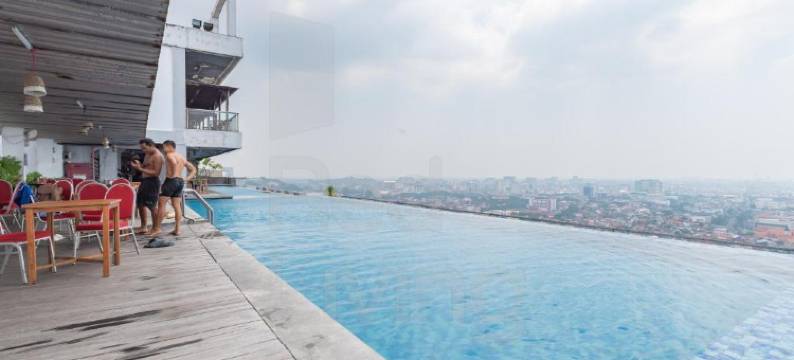 红色生活公寓星辰三宝垄-天空塔22楼(RedLiving Apartemen Star Semarang - Sky Tower Lantai 22)图片