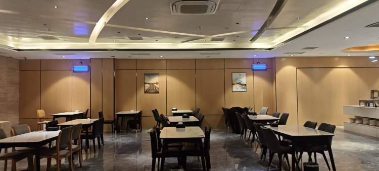 白玉兰酒店(连云港盐河巷步行街店)图片