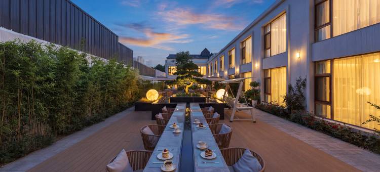 肆享·观澜Light Luxury度假美宿(伊宁六星街店)图片