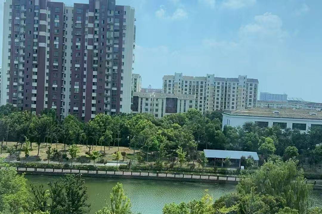 艺龙安悦酒店(上海航头浦乐汇广场店)图片